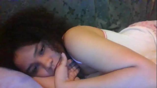 Image 4 of lexymiki Stream on Chaturbate on 1 month ago