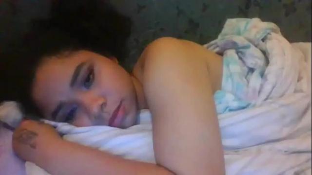 Image 12 of lexymiki Stream on Chaturbate on 8 days ago