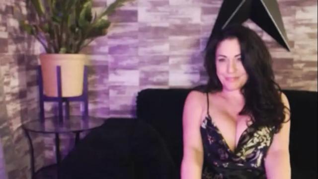 Image 12 of lexywetrain Stream on Chaturbate on 2 months ago