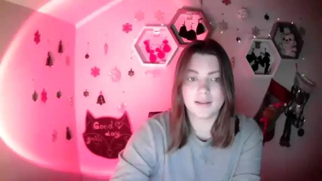Image 12 of leya_love_leya Stream on Chaturbate on 16 months ago