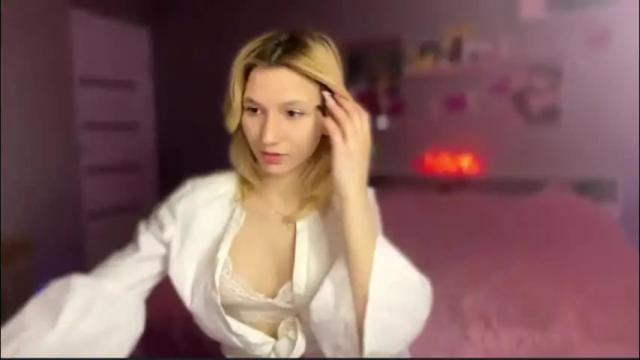 Image 4 of leyalee Stream on Chaturbate on 21 days ago