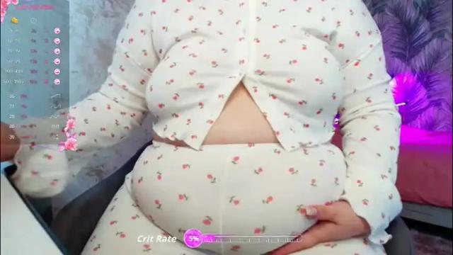 Image 4 of leyaloveee Stream on Chaturbate on 2 months ago