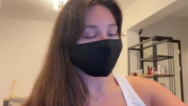 Image 2 of leyla_on_sport Stream on Chaturbate on 14 months ago