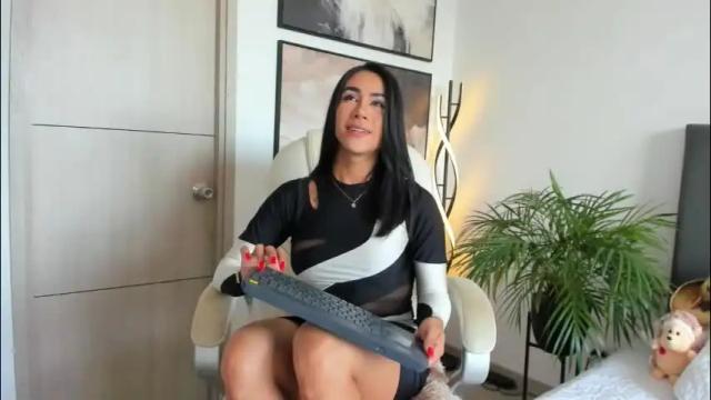 Image 2 of leyla_steel Stream on Chaturbate on 26 days ago