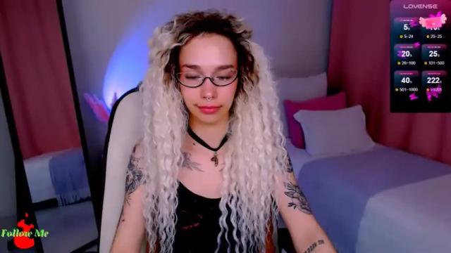 Image 12 of leylanoir Stream on Chaturbate on 12 months ago