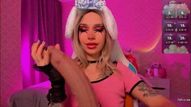 Image 7 of leylanoir Stream on Chaturbate on 3 months ago