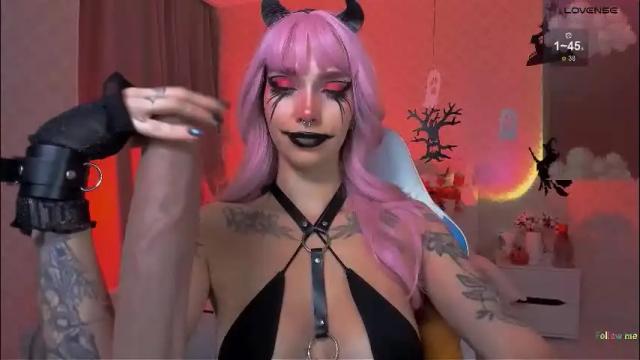 Image 3 of leylanoir Stream on Chaturbate on 3 months ago