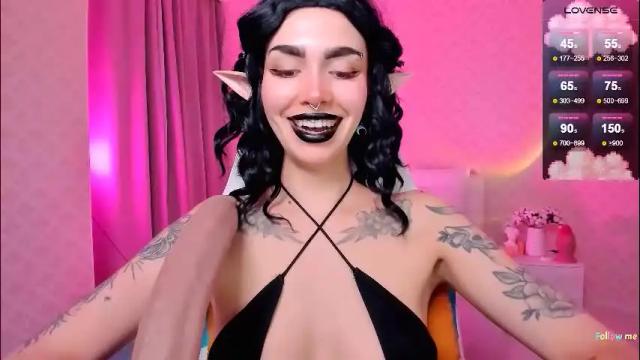 Image 2 of leylanoir Stream on Chaturbate on 2 months ago