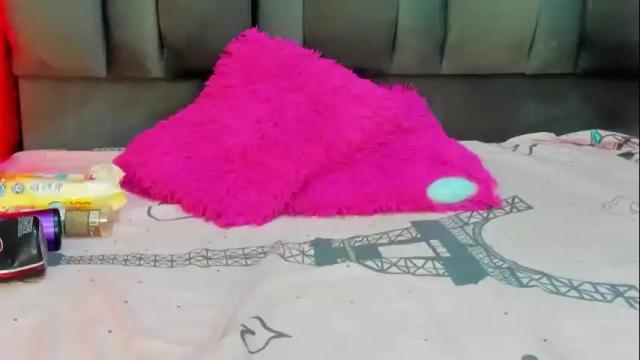 Image 8 of leylastras Stream on Chaturbate on 1 month ago