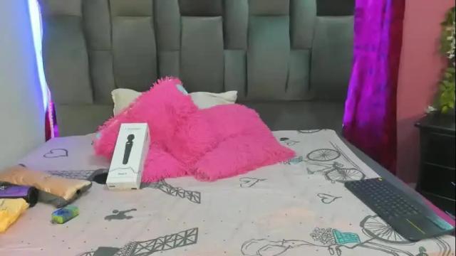 Image 6 of leylastras Stream on Chaturbate on 1 month ago