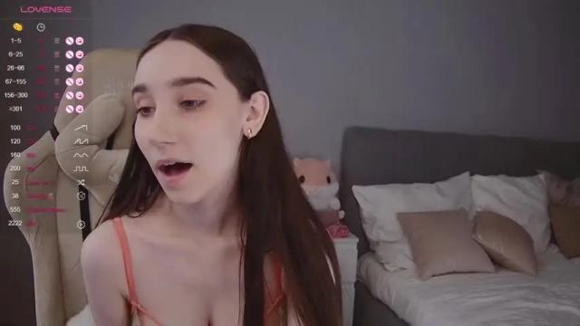 Image 4 of lezyliza Stream on Chaturbate on 18 months ago
