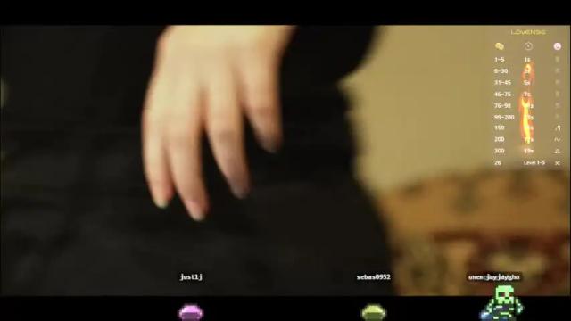 Image 11 of li_on_line Stream on Chaturbate on 4 months ago