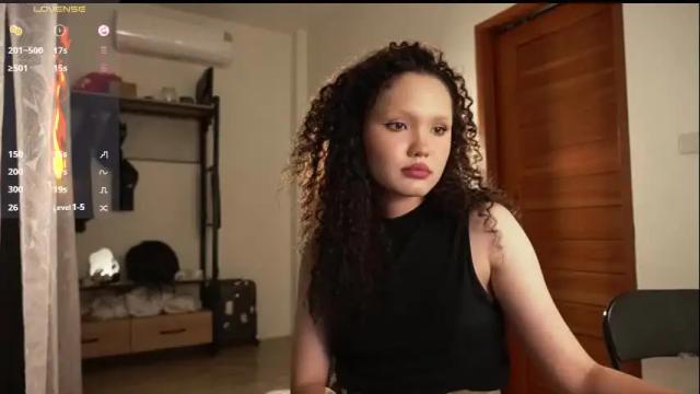 Image 11 of li_on_line Stream on Chaturbate on 3 months ago