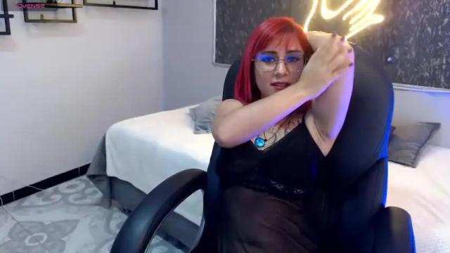 Image 12 of lia98_gh Stream on Chaturbate on 15 months ago