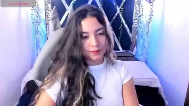 Image 11 of lia_14_ Stream on Chaturbate on 12 months ago