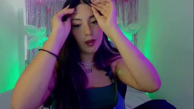 Image 4 of lia_14_ Stream on Chaturbate on 1 month ago