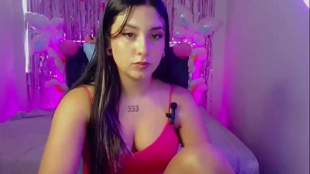 Image 3 of lia_14_ Stream on Chaturbate on 1 month ago