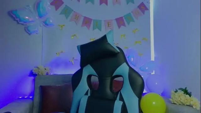Image 10 of lia_14_ Stream on Chaturbate on 26 days ago