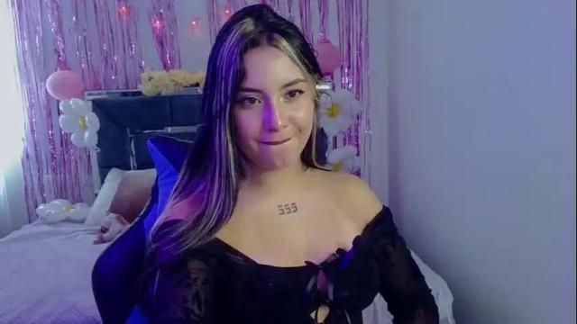 Image 6 of lia_14_ Stream on Chaturbate on 14 days ago