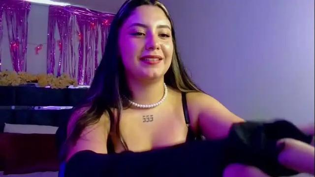 Image 8 of lia_14_ Stream on Chaturbate on 9 days ago