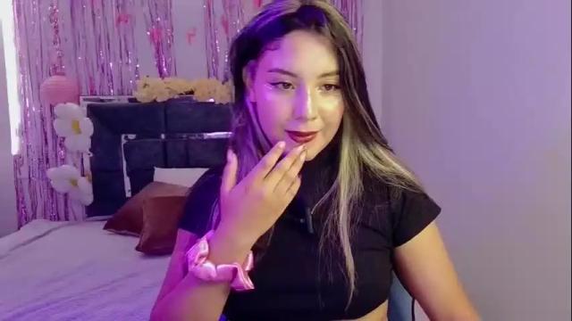 Image 8 of lia_14_ Stream on Chaturbate on 5 days ago