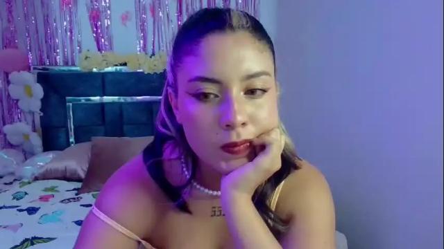Image 6 of lia_14_ Stream on Chaturbate on 3 days ago
