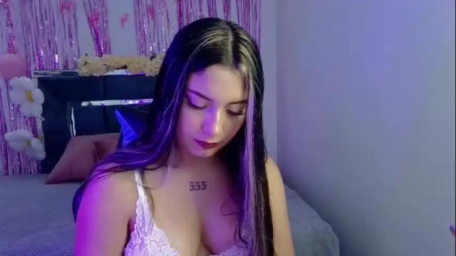 Image 2 of lia_14_ Stream on Chaturbate on 1 month ago