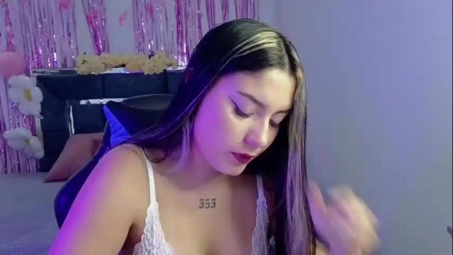Image 7 of lia_14_ Stream on Chaturbate on 1 month ago