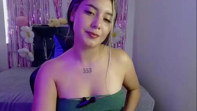 Image 12 of lia_14_ Stream on Chaturbate on 1 month ago