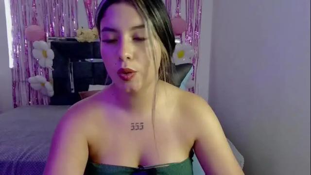 Image 2 of lia_14_ Stream on Chaturbate on 1 month ago