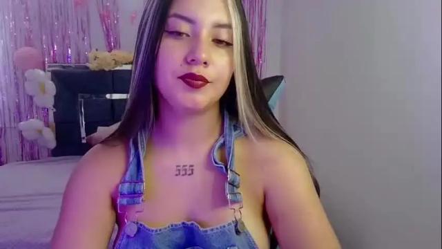 Image 10 of lia_14_ Stream on Chaturbate on 19 days ago