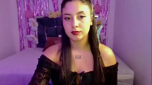 Image 2 of lia_14_ Stream on Chaturbate on 18 days ago