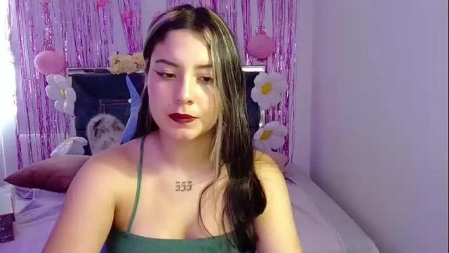 Image 4 of lia_14_ Stream on Chaturbate on 5 days ago