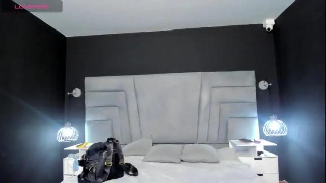Image 4 of lia_angels Stream on Chaturbate on 27 days ago