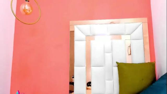 Image 4 of lia_antonella69 Stream on Chaturbate on 14 days ago