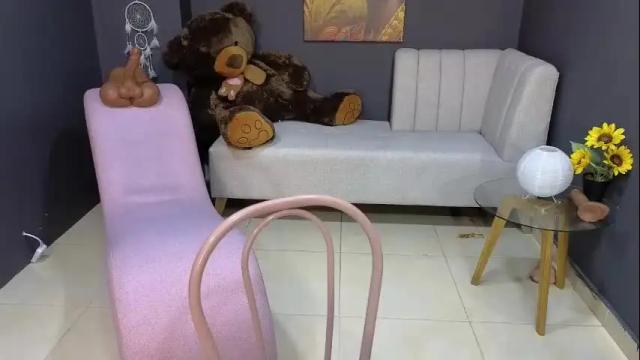 Image 11 of lia_assholeorange_ Stream on Chaturbate on 6 days ago