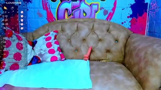 Image 4 of lia_bunny18 Stream on Chaturbate on 14 months ago