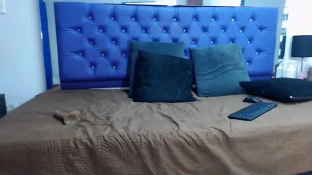 Image 6 of lia_damian Stream on Chaturbate on 19 months ago
