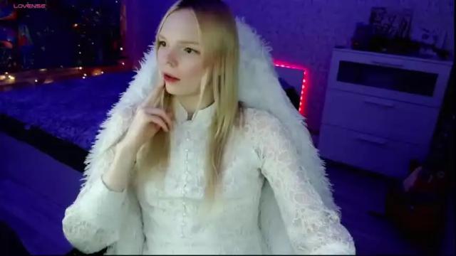 Image 4 of lia_girlnextdoor Stream on Chaturbate on 8 months ago