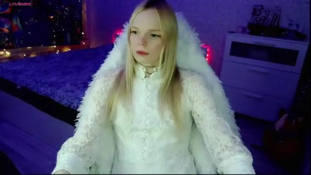 Image 8 of lia_girlnextdoor Stream on Chaturbate on 18 months ago