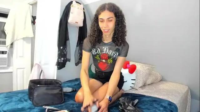 Image 3 of lia_hdz Stream on Chaturbate on 1 month ago