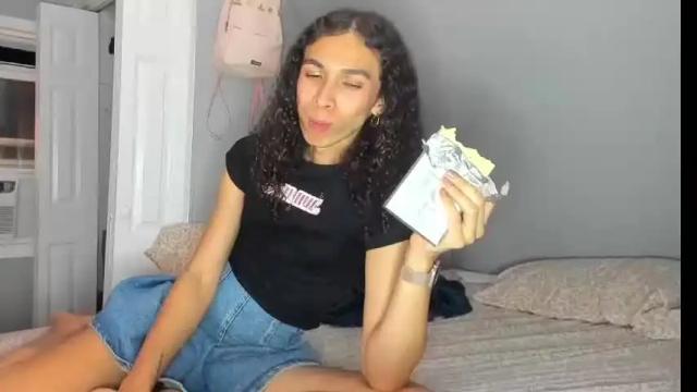 Thumbnail 1, lia_hdz's Stream at Chaturbate, 1 month ago