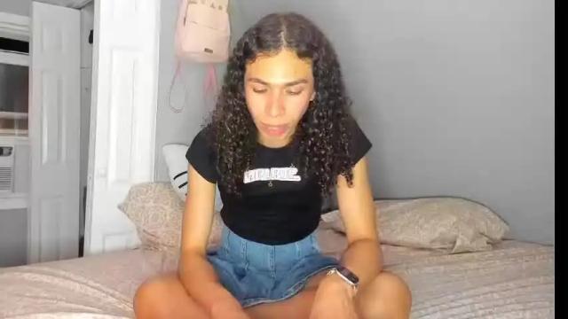 Image 10 of lia_hdz Stream on Chaturbate on 1 month ago