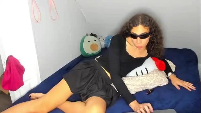 Image 8 of lia_hdz Stream on Chaturbate on 27 days ago
