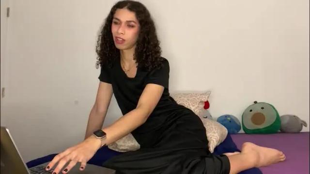 Image 12 of lia_hdz Stream on Chaturbate on 1 month ago