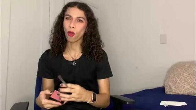 Image 3 of lia_hdz Stream on Chaturbate on 1 month ago