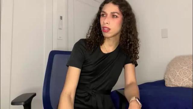 Image 7 of lia_hdz Stream on Chaturbate on 1 month ago