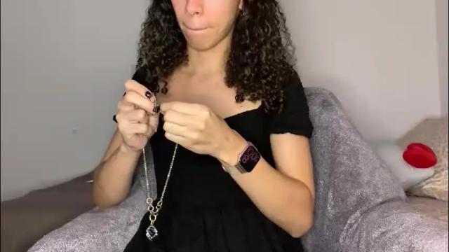 Image 2 of lia_hdz Stream on Chaturbate on 1 month ago