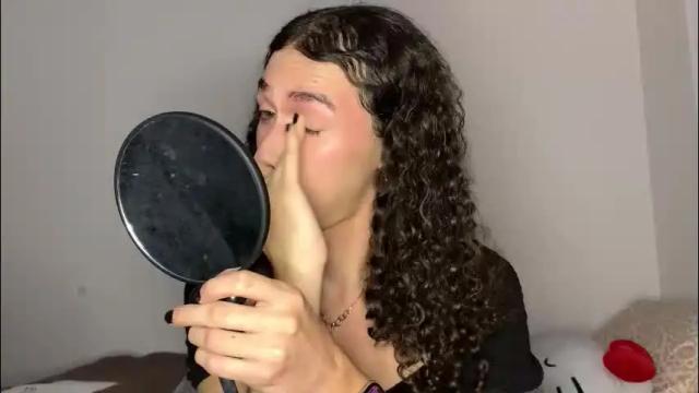 Image 7 of lia_hdz Stream on Chaturbate on 1 month ago