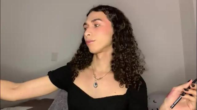 Image 8 of lia_hdz Stream on Chaturbate on 1 month ago